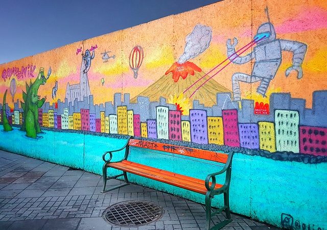 Il supereroe sa cambiare e salvare il mondo